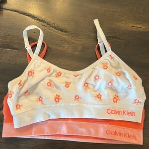 Set of 2 Calvin Klein bras girls size 7-8